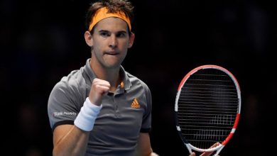 Dominic Thiem, Novak Djokovic’i 2-1 yendi ve yarı finale yükseldi