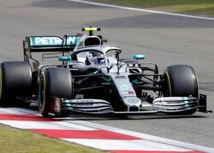 Formula 1 Çin Grand Prix’de ‘pole’ Mercedes’in!