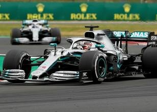 Formula’da olay kaza ve kazanan Hamilton!