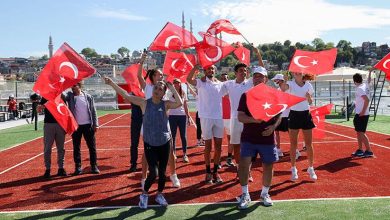 Haliç üzerinde tenis maçı düzenlendi