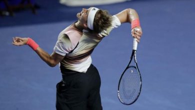 Tenis kortlarında şok! Zverev raketiyle hakeme saldırdı…