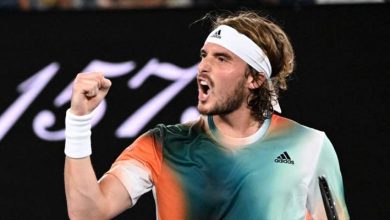 Tsitsipas ter dökmeden yarı finalde