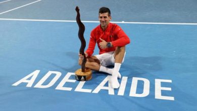 Djokovic sezona kupayla başladı