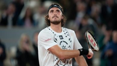 Dünya 4 numarası Tsitsipas, 2. tura zor çıktı